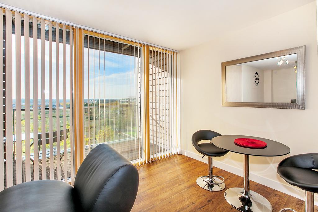 Shortstaymk Vizion Apartments, With Free Superfast Wi-Fi, Parking, Sky Sports And Movies Milton Keynes Exterior photo